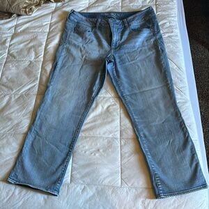 American Eagle capris Size 16.